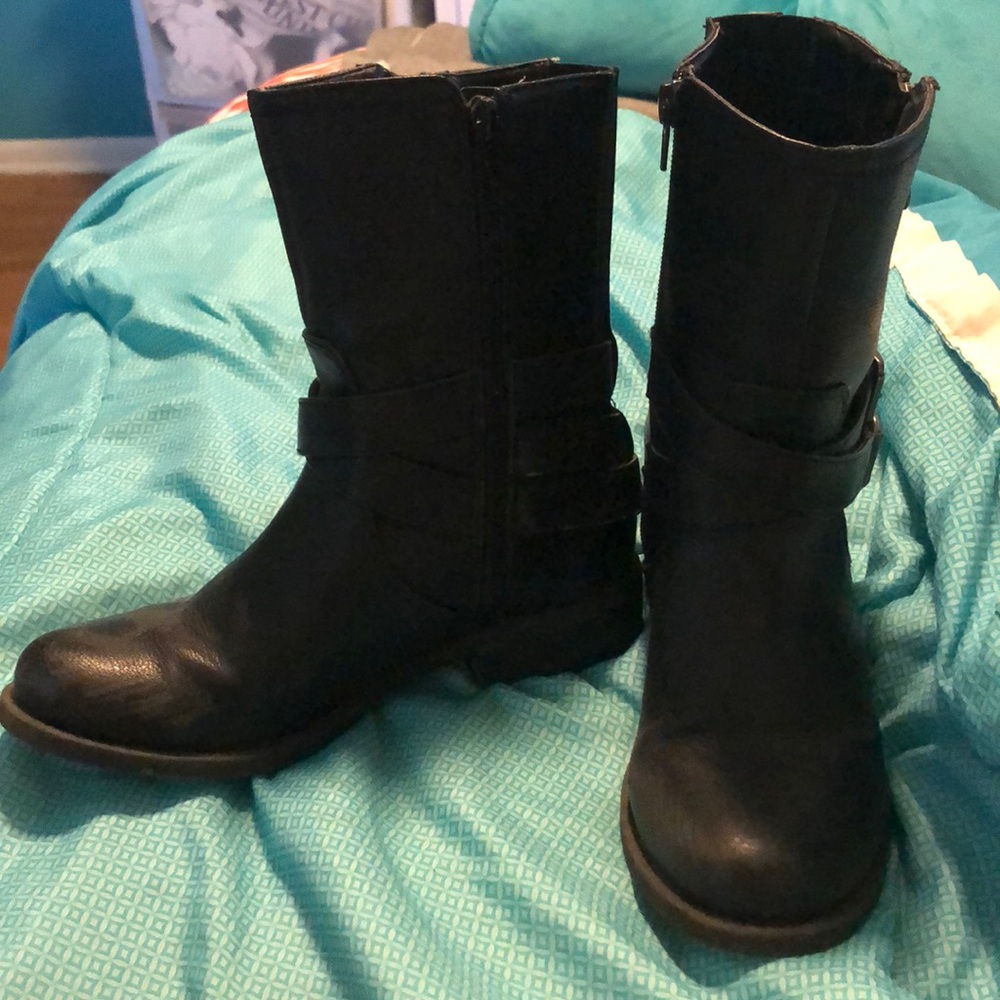 Gently worn black boots